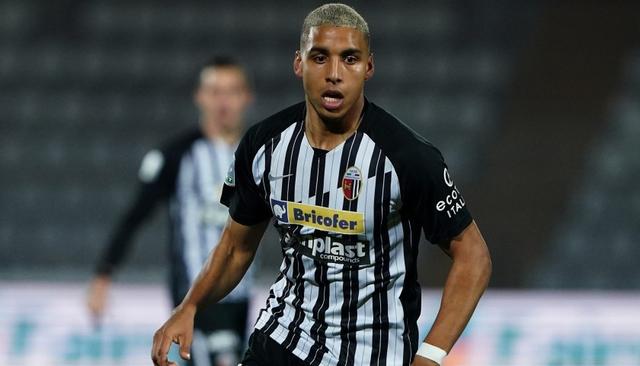 意大利杯倒计时，深圳男篮今夜防线松动，细节引发关注，态度坚定，年轻球员得到机会的简单介绍