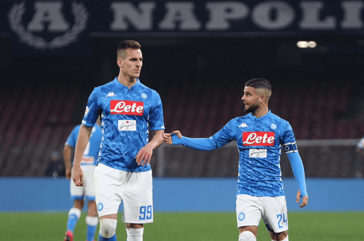 关于今晚突围战来临；那不勒斯围绕欧冠队长鼓劲；气氛紧张；数据趋势出现新变化的信息