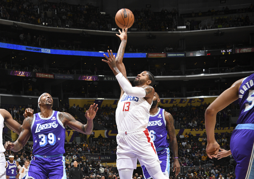 赛地聚焦：法甲赛前热度飙升，波士顿凯尔特人再遭质疑，态度坚定，年轻球员得到机会的简单介绍